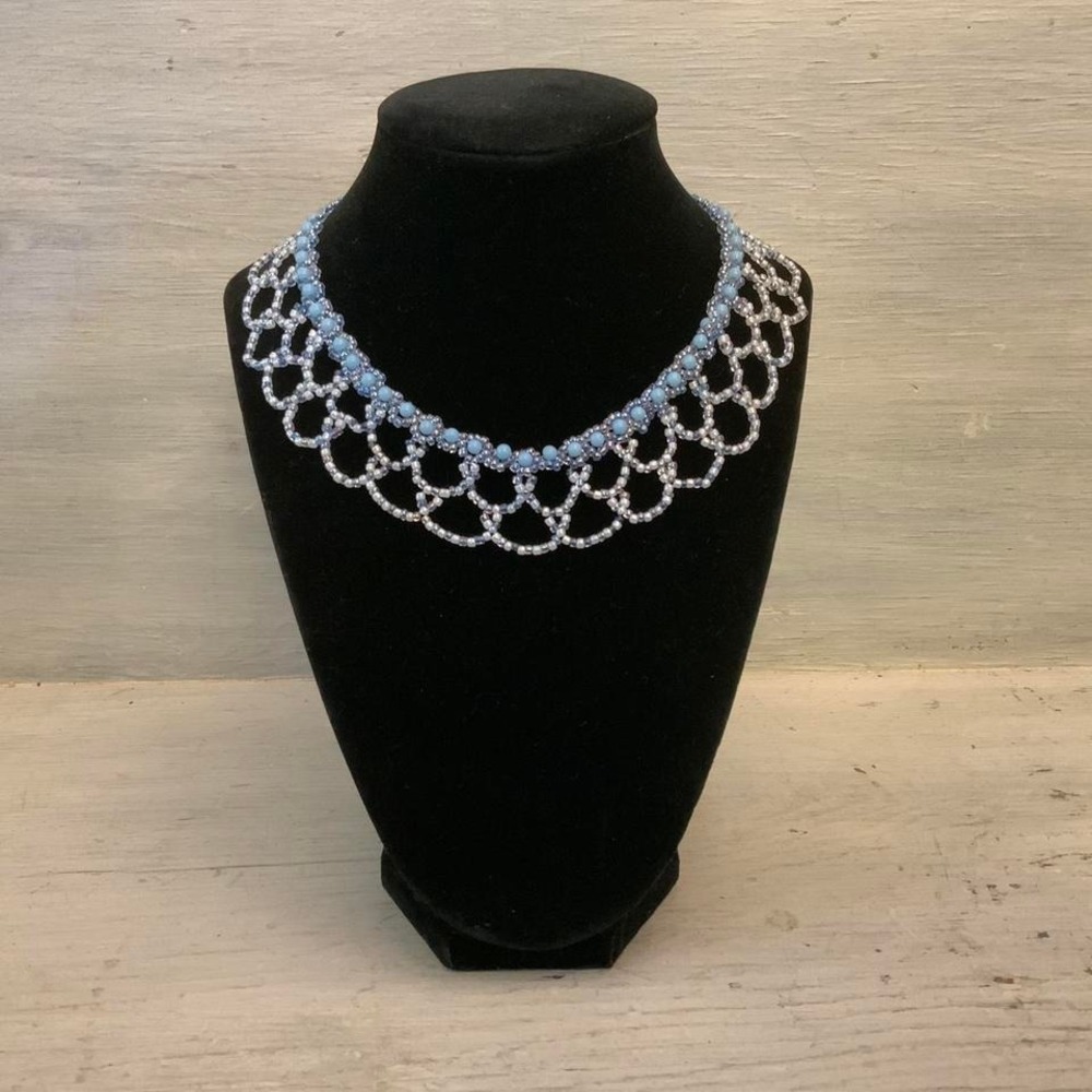 Beautifully Handbeaded‎ Light Blue White Mini Bead Choker Necklace New